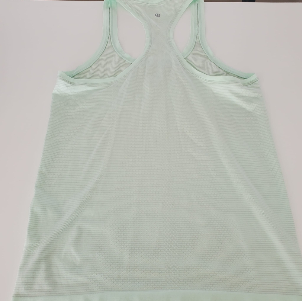 Lululemon Racerback 2.0 Tank Top - Picture 3 of 4